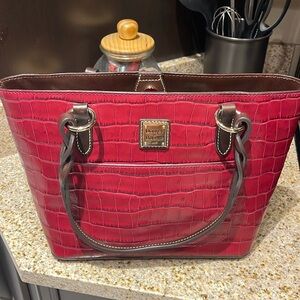 EUC Vintage Dooney & Bourke Purse never used deep red lizard or alligator?